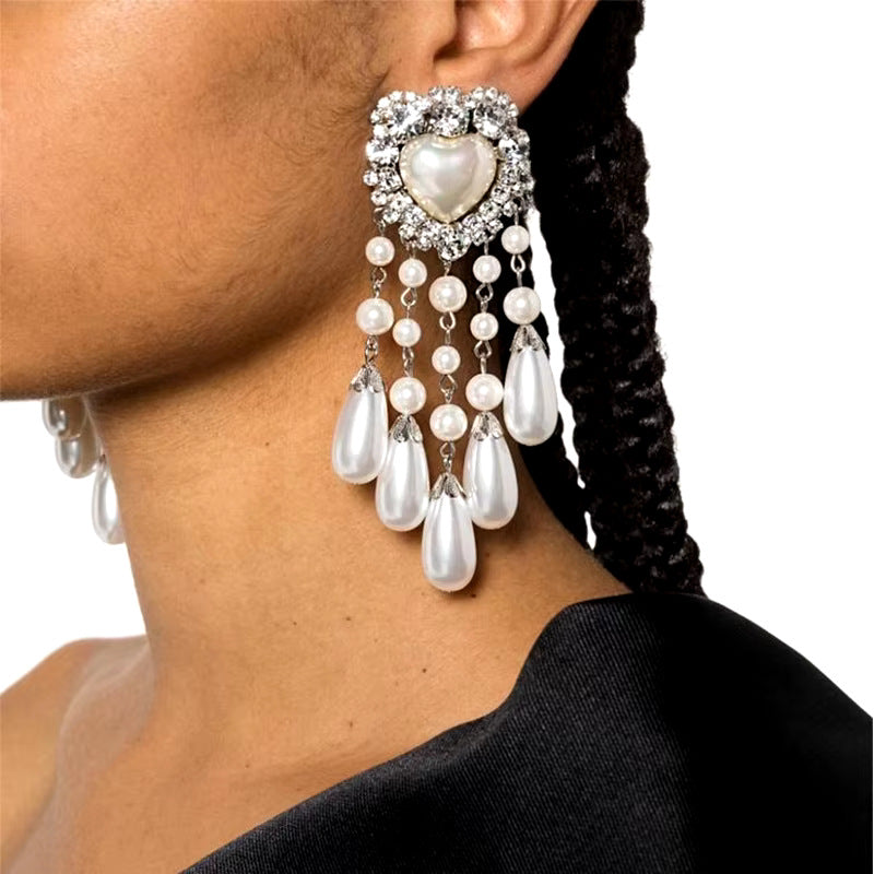 Love ear clip, European and American fashion rhinestone pendant, tassel earrings accessories