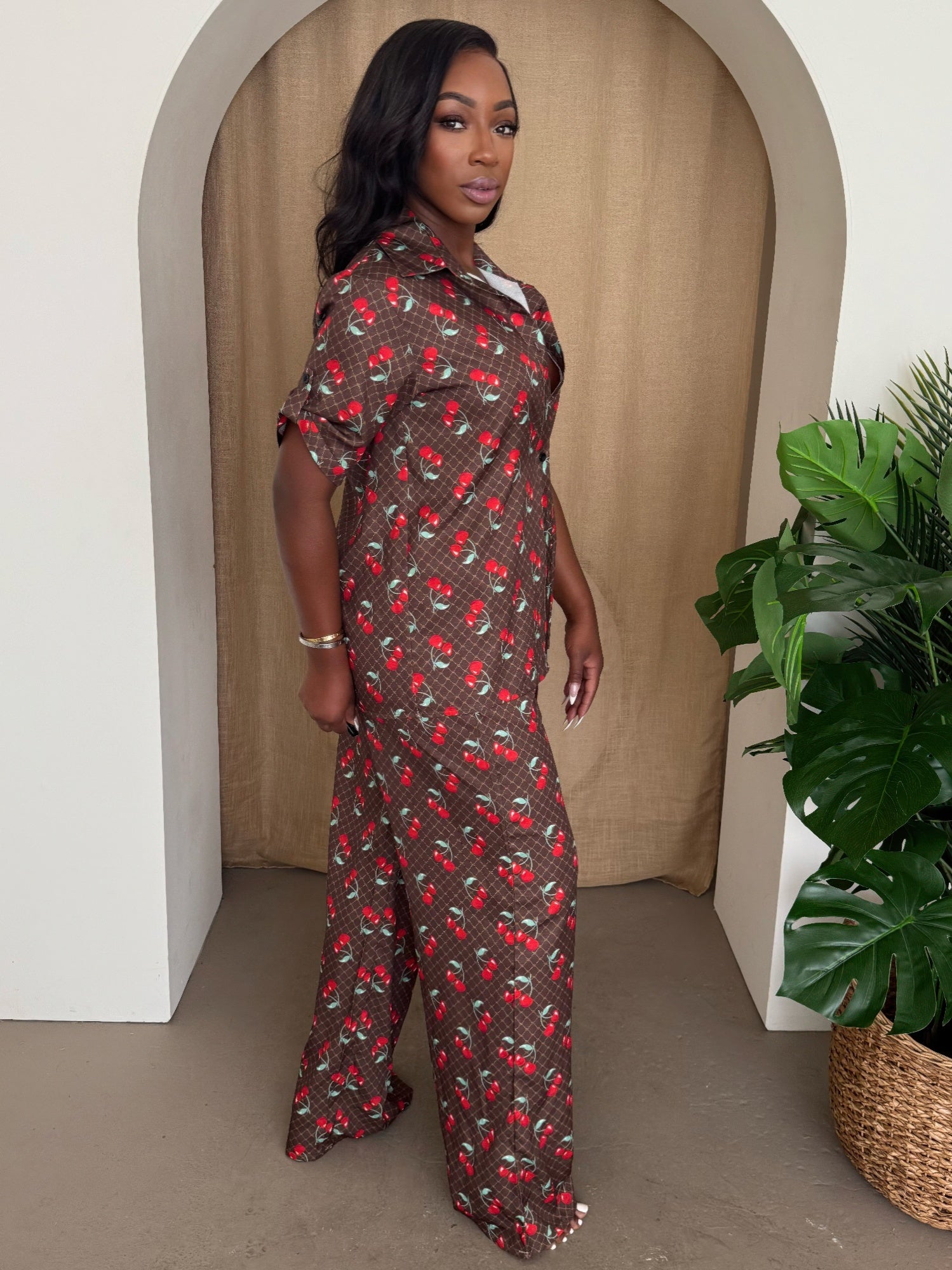 sophisticated Midnight Cherry Set