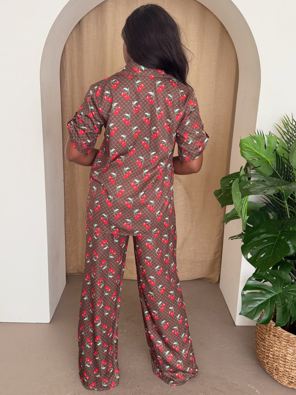 sophisticated Midnight Cherry Set